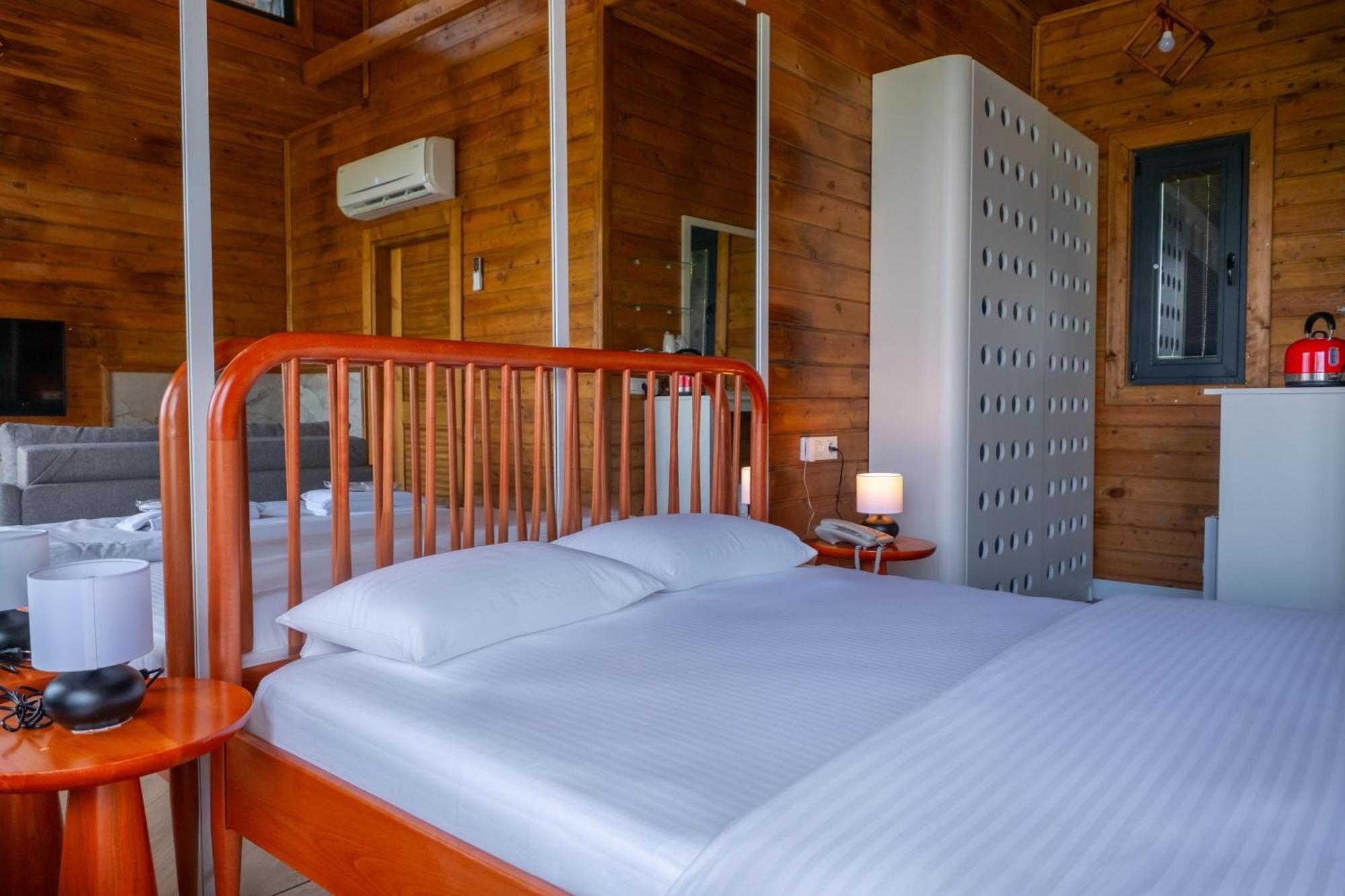 Hotel Botanik Goel Evleri Bucak Exterior foto