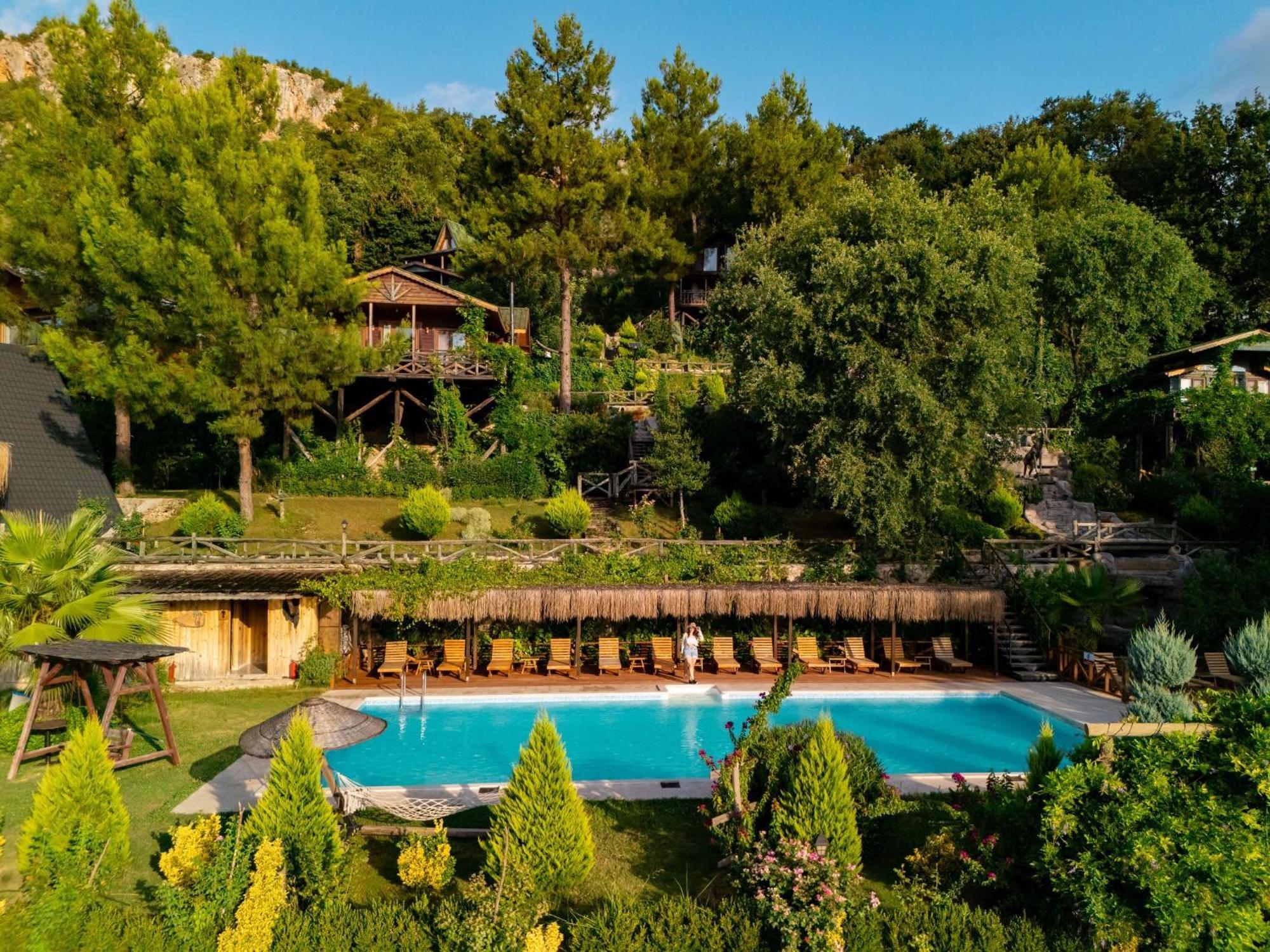 Hotel Botanik Goel Evleri Bucak Exterior foto
